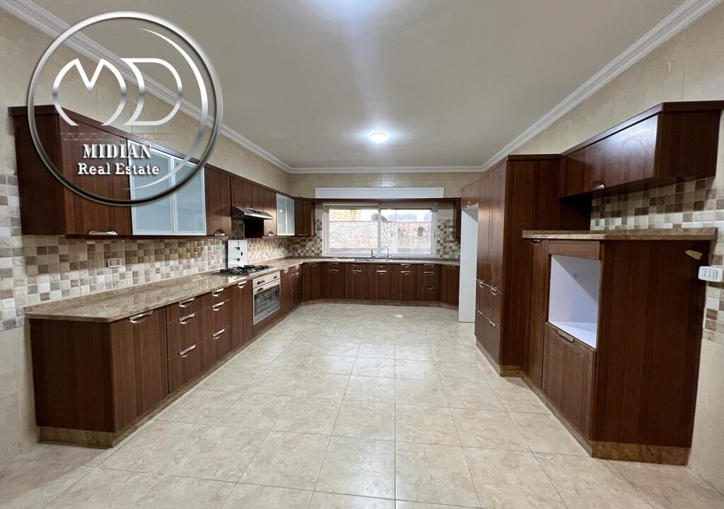 83d18c7d-7737-4ec8-9469-fe85fdb1fe81 ن