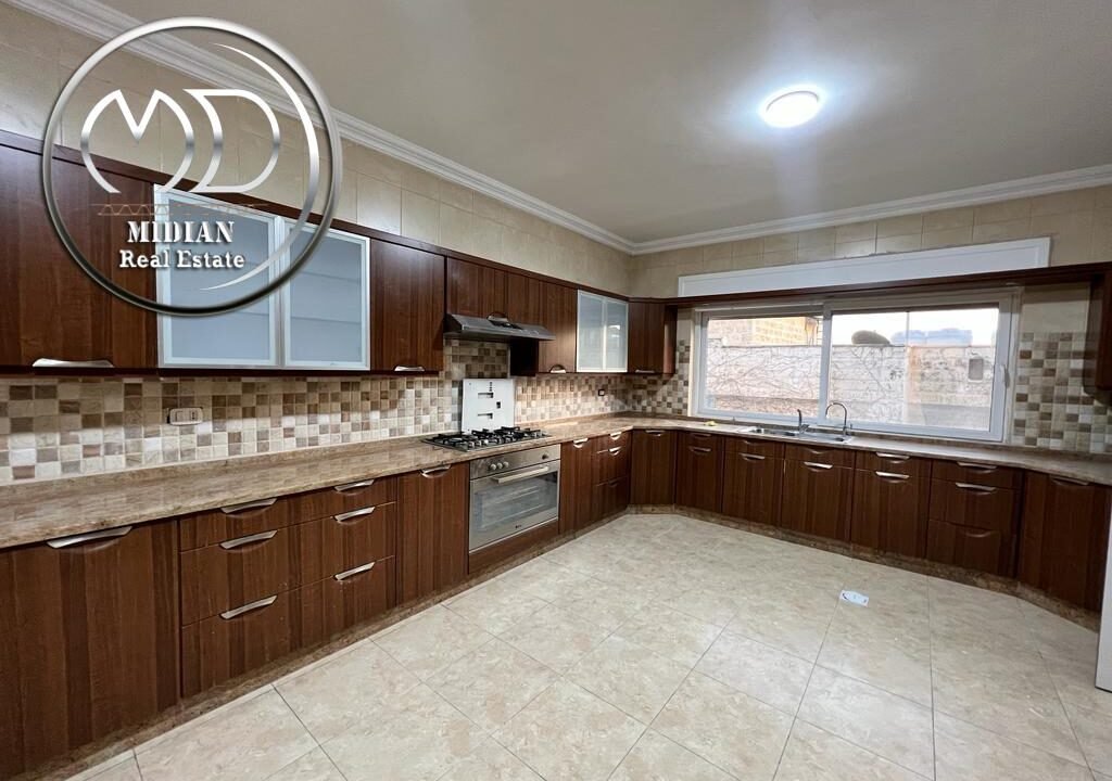 83f24a9a-6fb7-4061-acb4-0331dbb30e73 ن