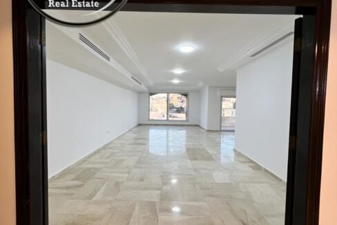 e177c477-cd0b-40cd-963c-5615740c2bd4 ن