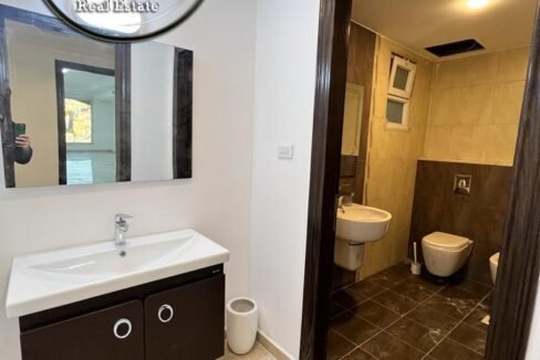 6810dba6-e9c7-4b11-9b76-f758dafd887d ن