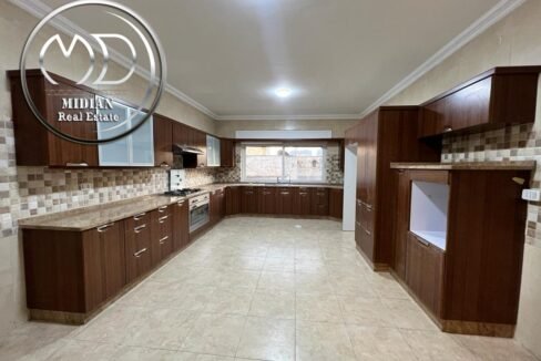 83d18c7d-7737-4ec8-9469-fe85fdb1fe81 ن