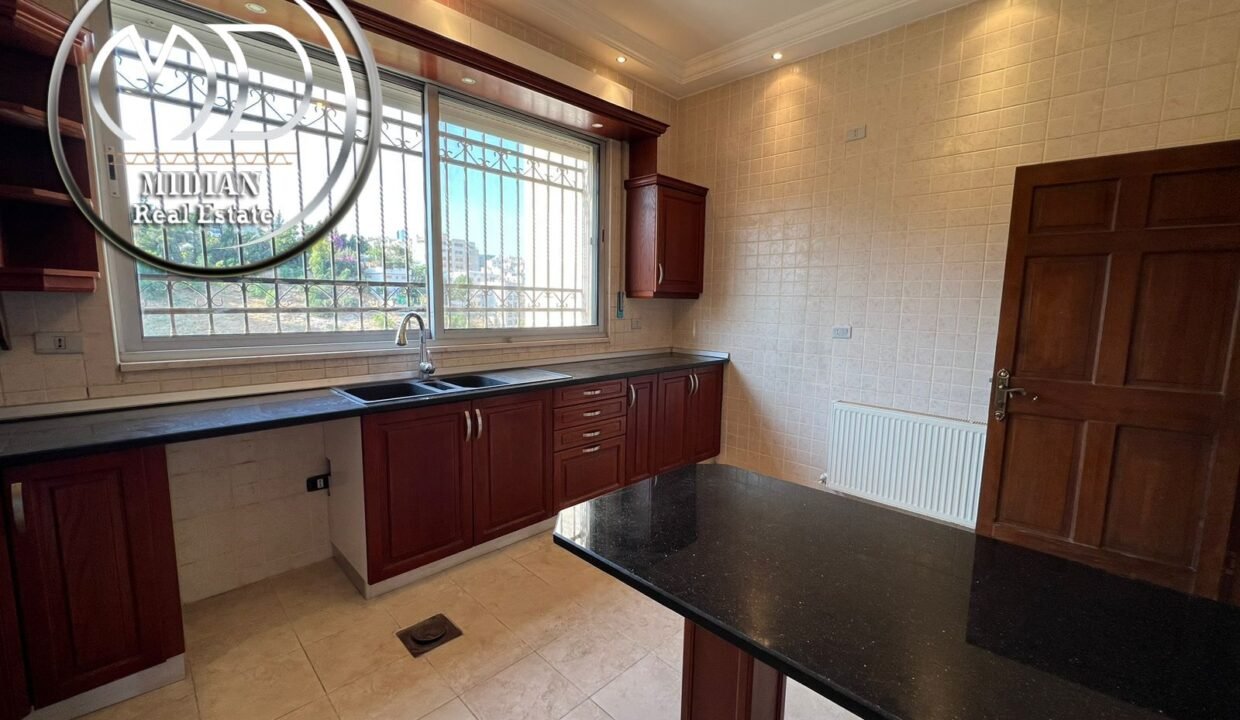 13749305-58f4-43f5-b413-11c6db44d861