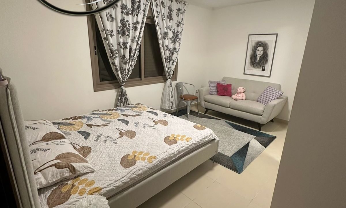 99089482-b0c1-410f-a548-e87488388616 ن