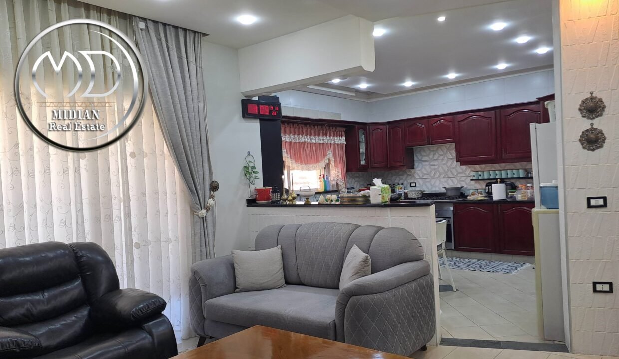 debbd9a5-cfa3-401b-8aa6-2f10a33a28e4 ن