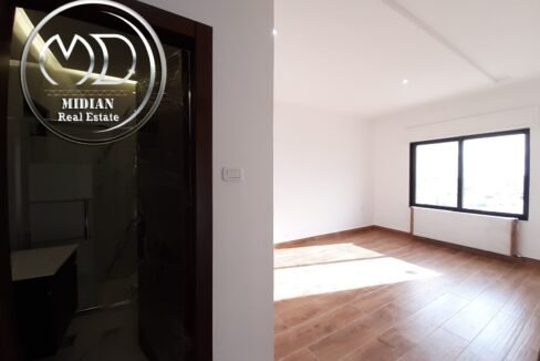 ae2f7be6-0d80-4bb5-8ad8-af5b55a88e51 ن