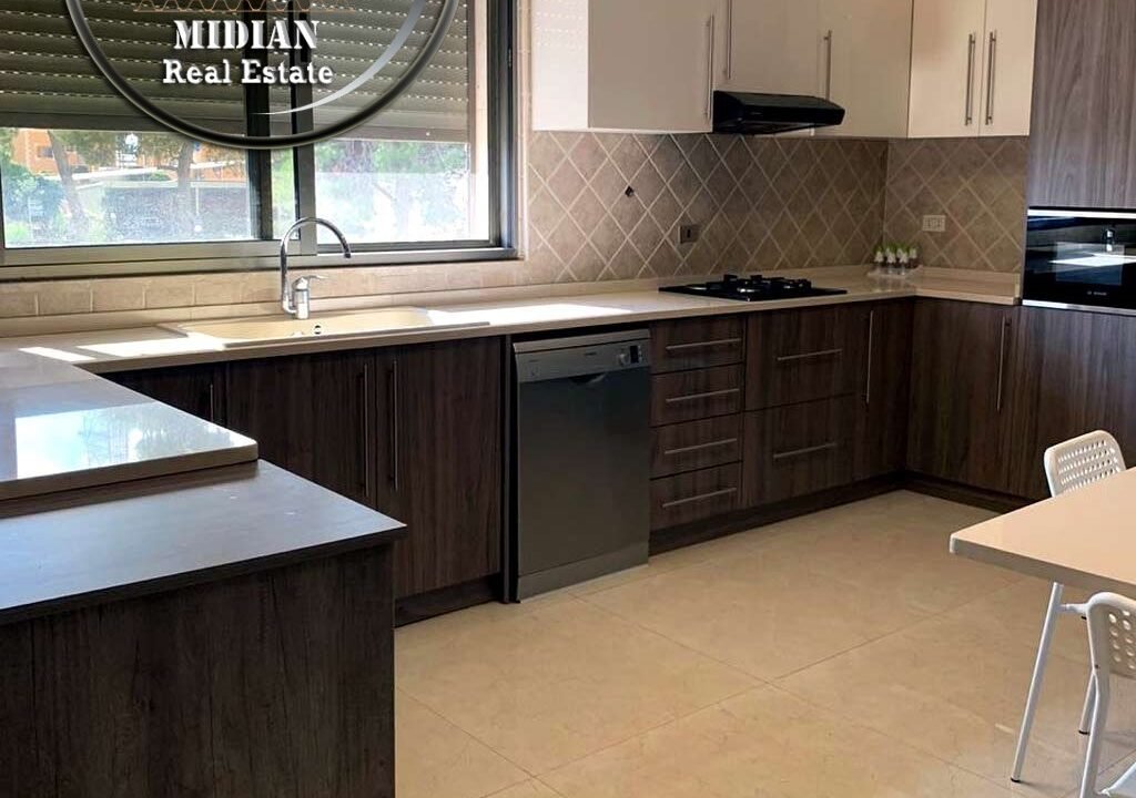 ddf2bf23-dbbb-4c7e-8690-4dc65e85266f ن