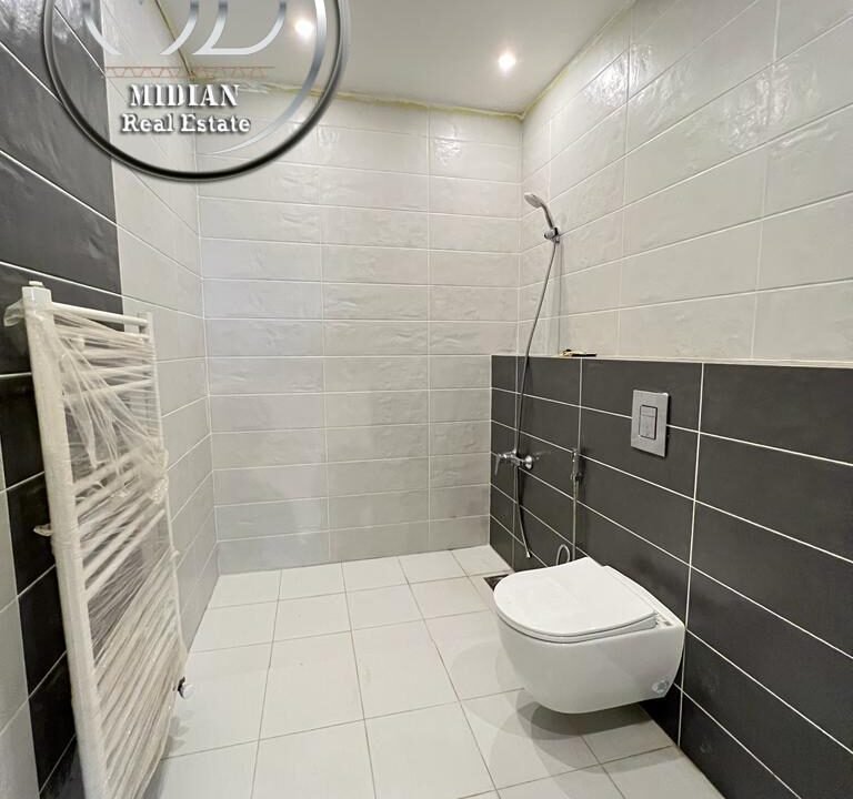 PHOTO-2023-08-13-22-20-40 (4) (نسخ)