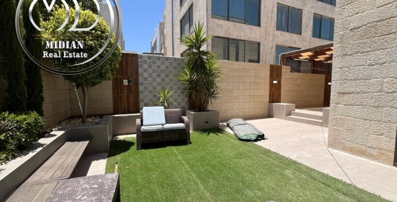 فيلا مفروشة للايجار عبدون مساحة 500م مع مسبح و تراسات و حدائق تشطيبات وفرش فاخر تصلح للهيئات الدبلوماسية