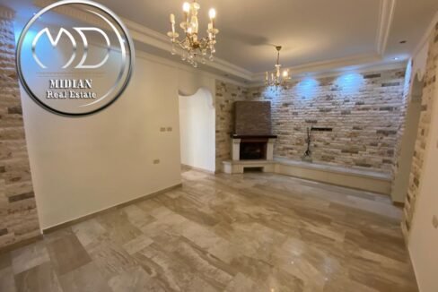 686c9c7f-8d24-407a-875b-b8be6690249f