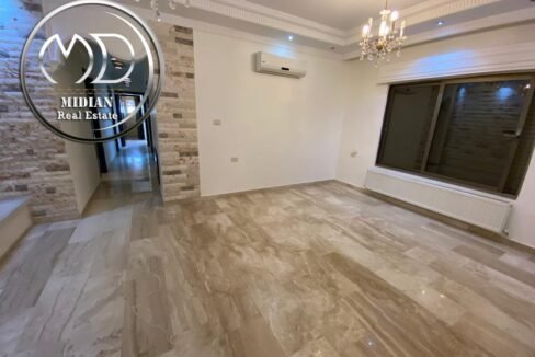 ee3b6fd8-daf5-4d4f-b881-a4ae098752ad