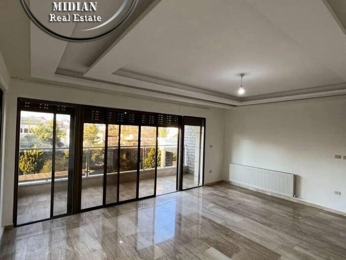 شقة جديدة فارغة للايجار ام السماق مساحة 175م طابق اول تشطيبات و ديكورات عصرية فاخرة اطلالة جميلة